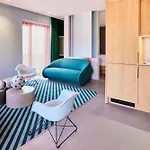 Kirk Suites